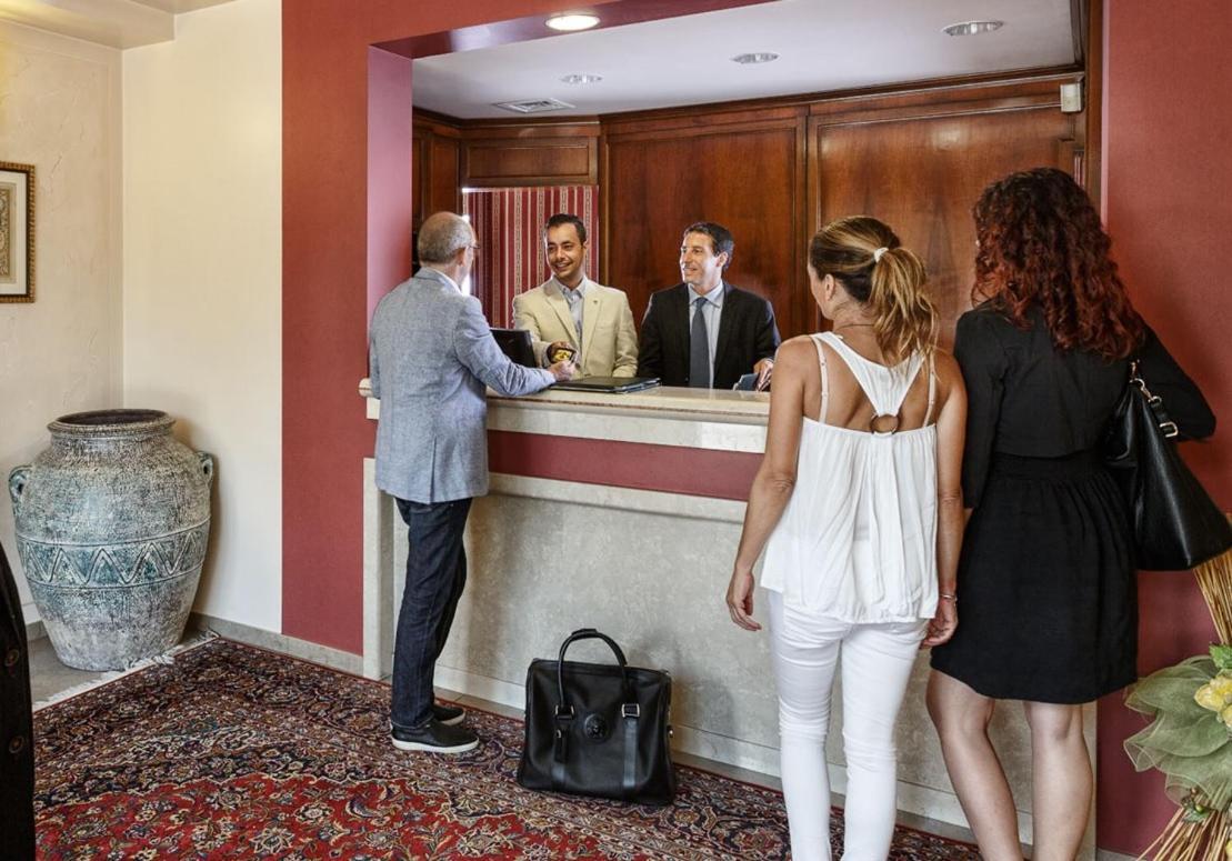 Hotel Daniel Basiano Ngoại thất bức ảnh