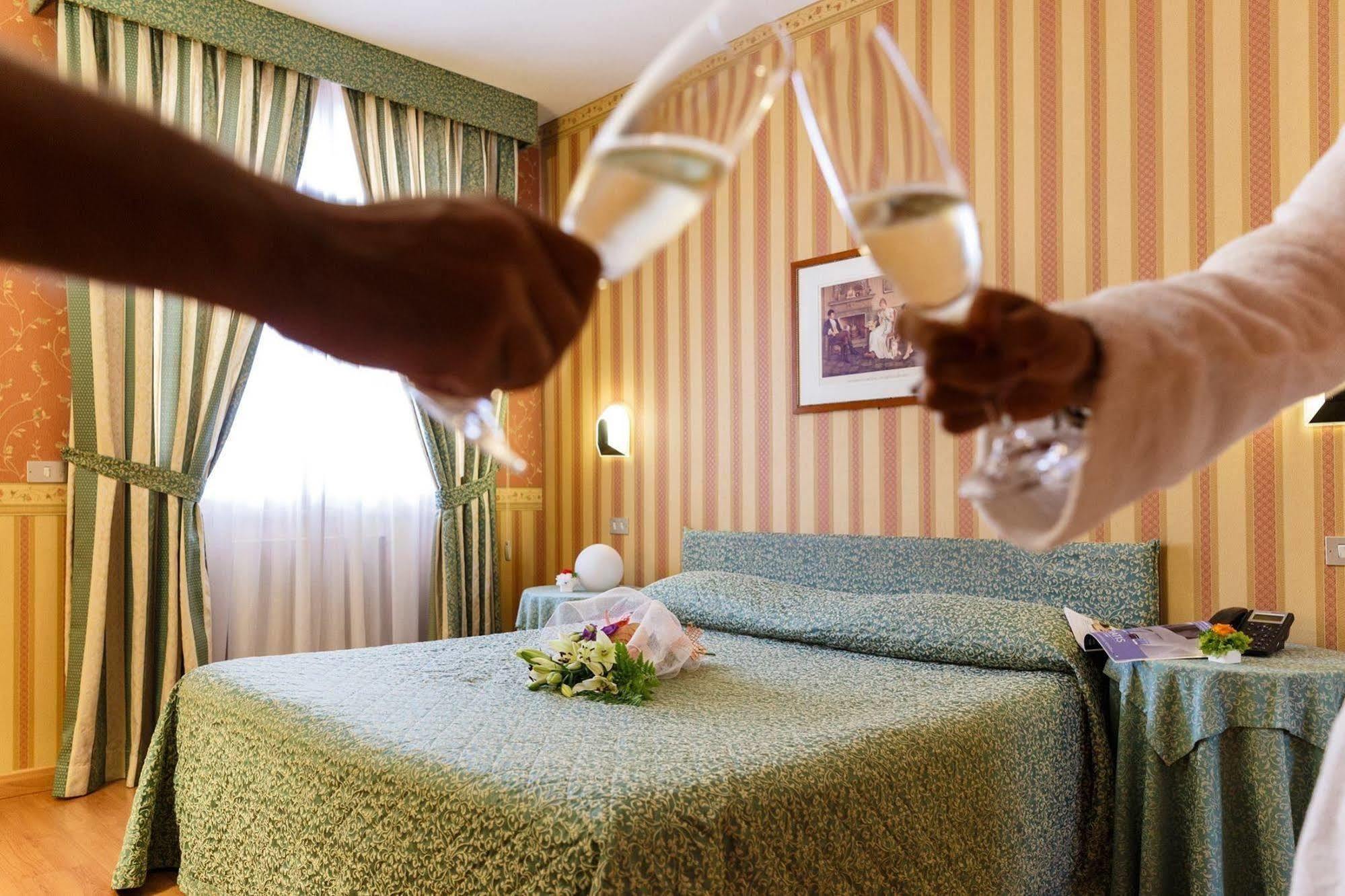 Hotel Daniel Basiano Ngoại thất bức ảnh